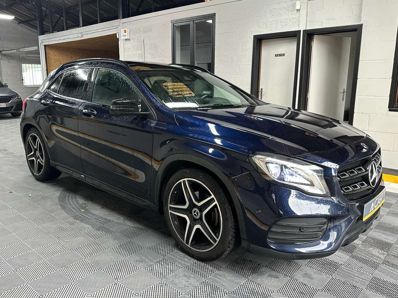 https://alternativecar.be/wp-content/uploads/2024/07/mercedes-benz-gla-180-business-solution-amg-garantie-12m-14490-2.jpg