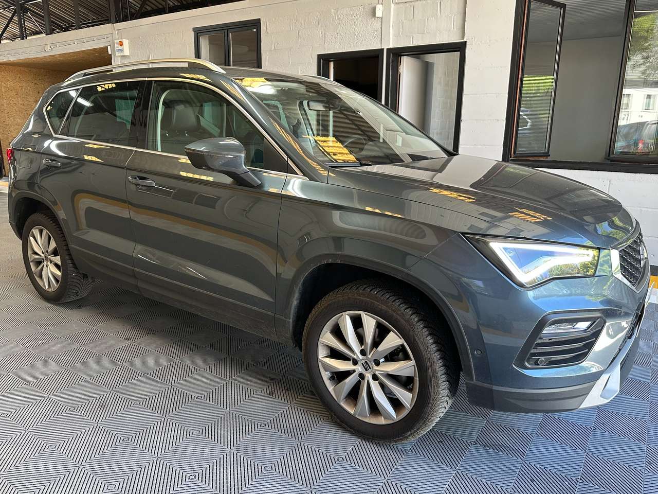 https://alternativecar.be/wp-content/uploads/2024/07/seat-ateca-1-5-tsi-move-opf-dsg-garantie-seat-11-2026-3699-2.jpg