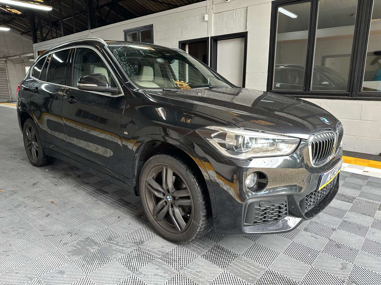 https://alternativecar.be/wp-content/uploads/2024/08/bmw-x1-1-5i-sdrive18-pack-m-garantie-12m-103206-2.jpg