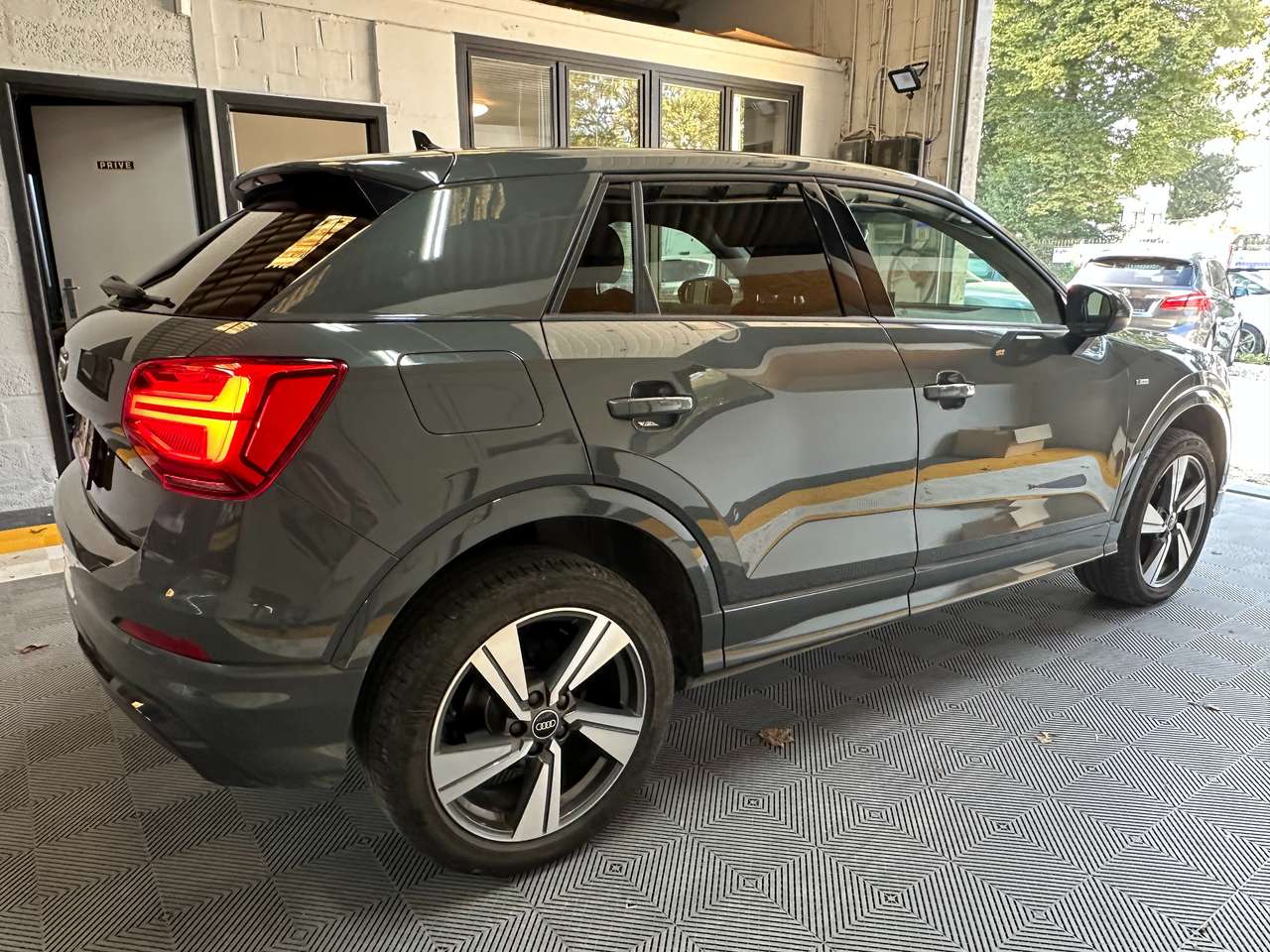 https://alternativecar.be/wp-content/uploads/2024/09/audi-q2-35-tfsi-s-line-garantie-12m-103498-3.jpg