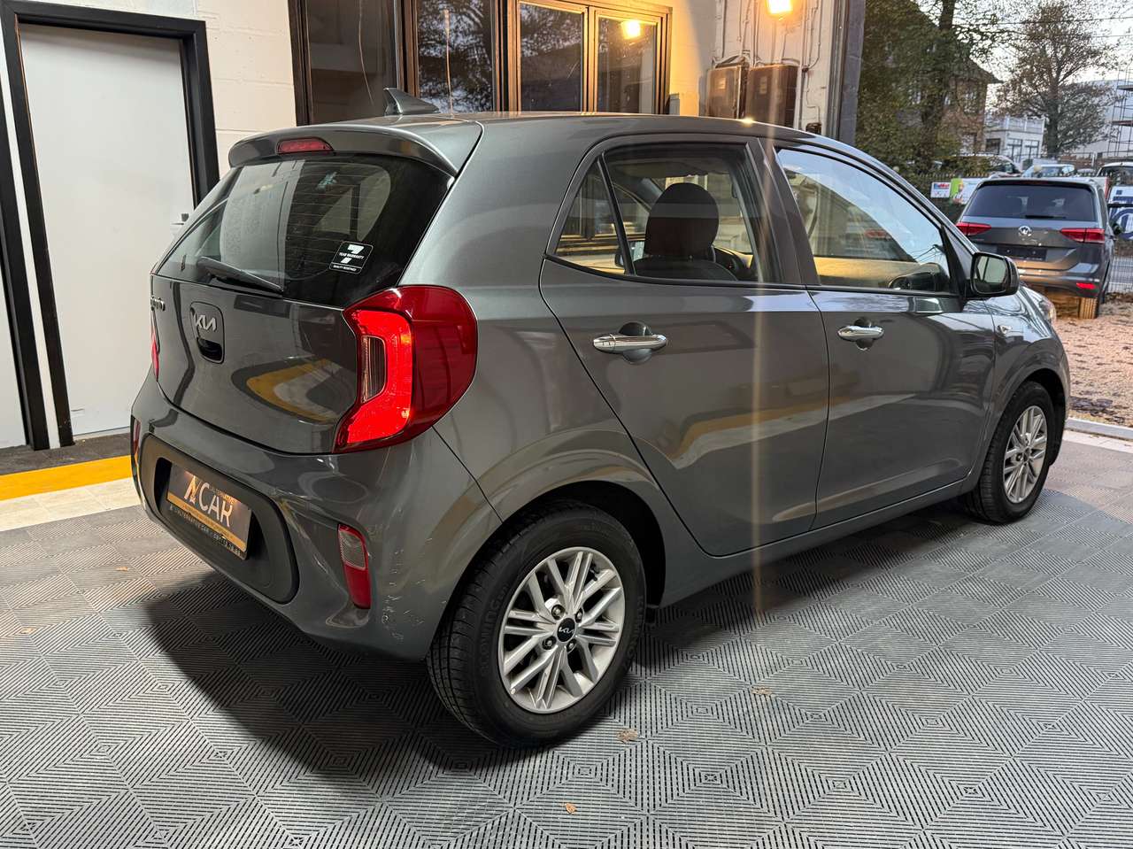 https://alternativecar.be/wp-content/uploads/2024/11/kia-picanto-1-0i-pulse-amt-isg-garantie-kia-2029-103822-3.jpg