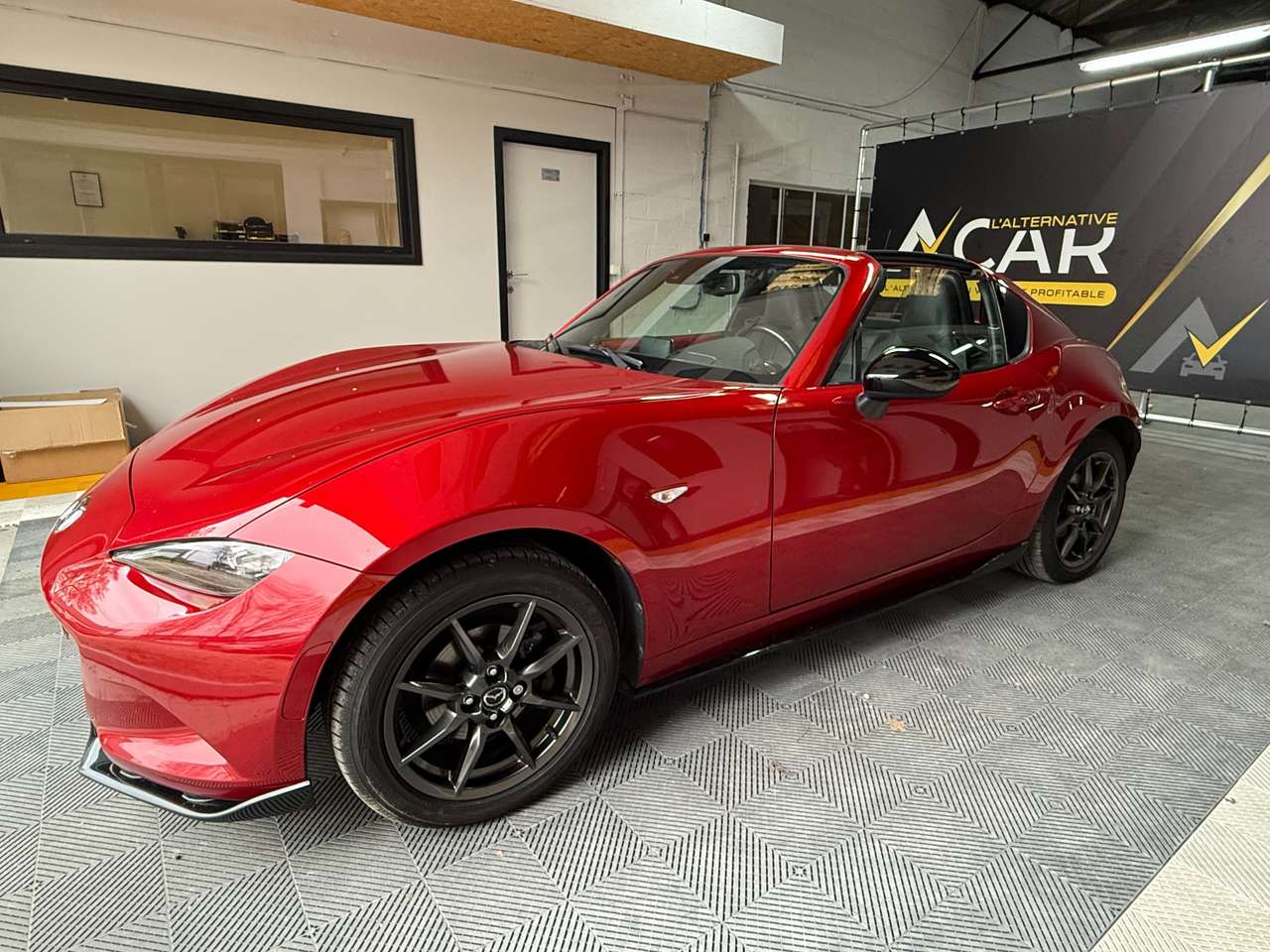 https://alternativecar.be/wp-content/uploads/2024/11/mazda-mx-5-1-5i-skyactiv-g-skycruise-garantie-12m-103967-14.jpg