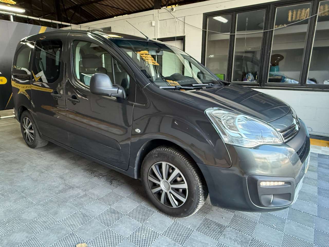 https://alternativecar.be/wp-content/uploads/2025/02/citroen-berlingo-1-6-bluehdi-feel-garantie-12m-104494-2.jpg