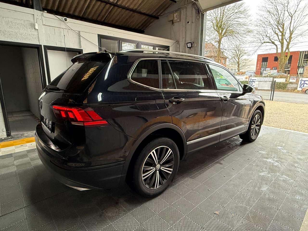 https://alternativecar.be/wp-content/uploads/2025/02/volkswagen-tiguan-allspace-1-5-tsi-act-comfortline-opf-dsg-garantie-12m-104673-3.jpg