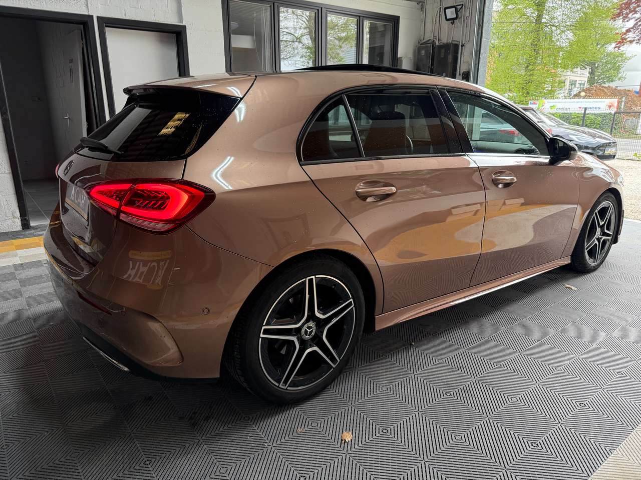 https://alternativecar.be/wp-content/uploads/2025/04/mercedes-benz-a-180-d-amg-pack-garantie-12m-105016-3.jpg