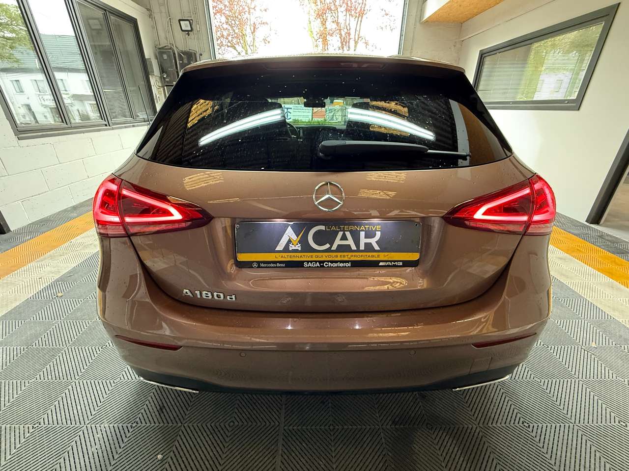 https://alternativecar.be/wp-content/uploads/2025/04/mercedes-benz-a-180-d-amg-pack-garantie-12m-105016-4.jpg