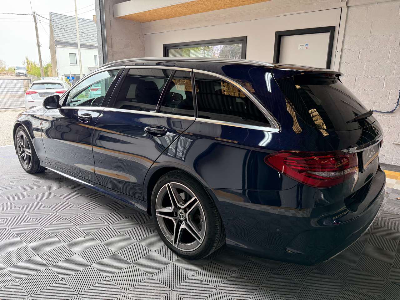 https://alternativecar.be/wp-content/uploads/2025/04/mercedes-benz-c-220-d-business-solution-pack-amg-garantie-12m-104902-5.jpg