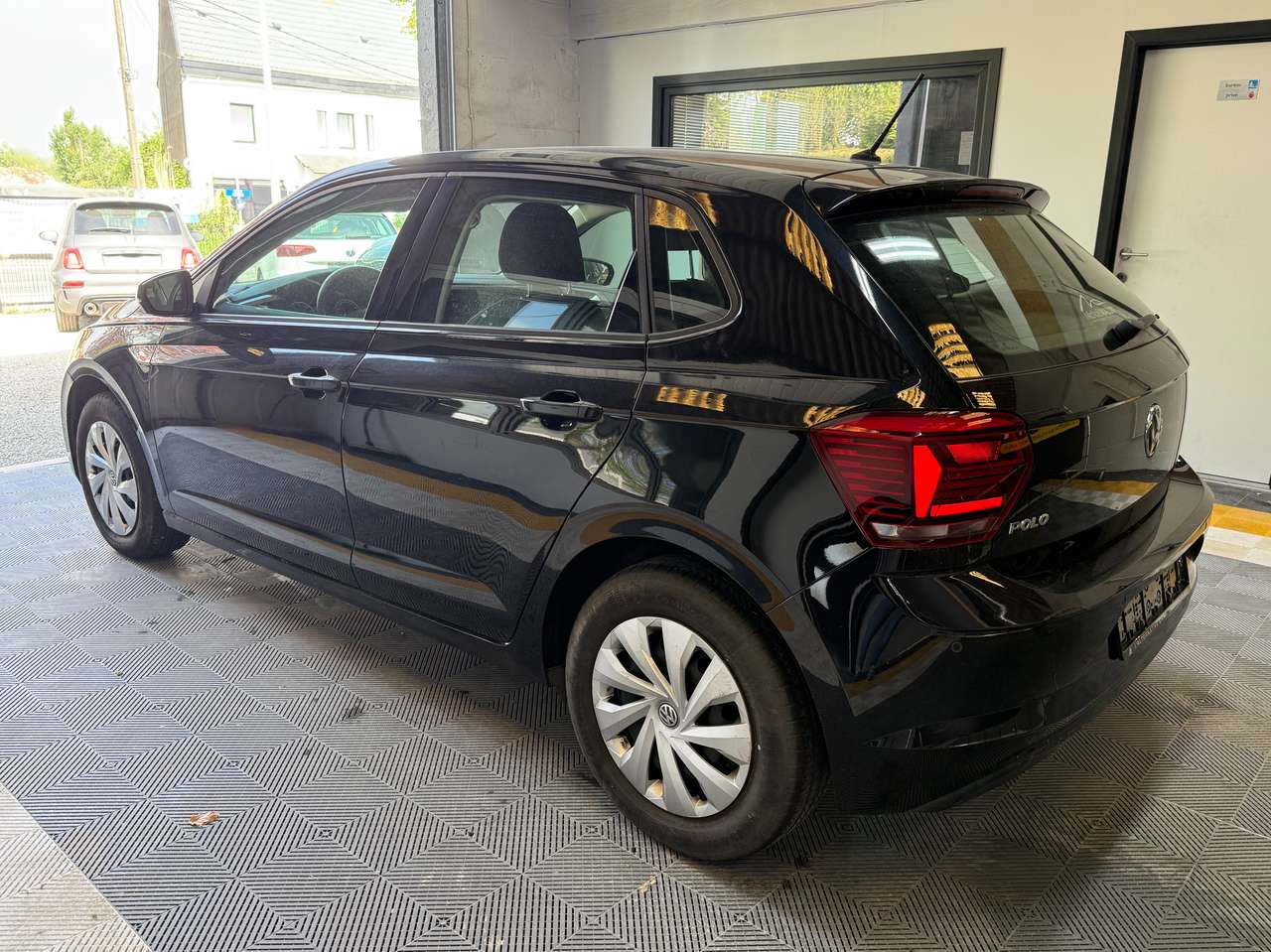 https://alternativecar.be/wp-content/uploads/2025/04/volkswagen-polo-1-0-tsi-comfortline-garantie-12m-105032-5.jpg