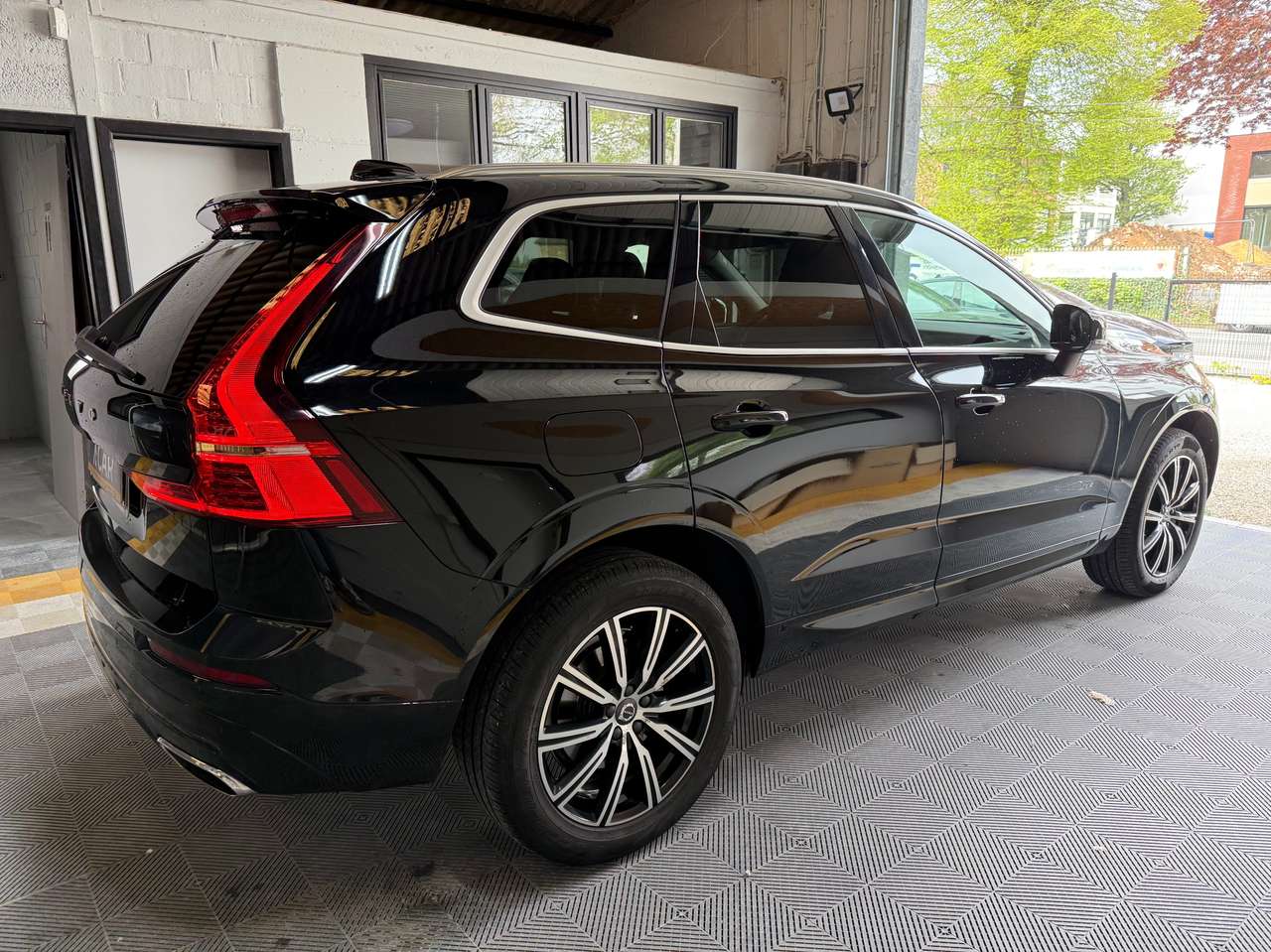 https://alternativecar.be/wp-content/uploads/2025/04/volvo-xc60-2-0-d3-r-design-garantie-12m-105048-3.jpg