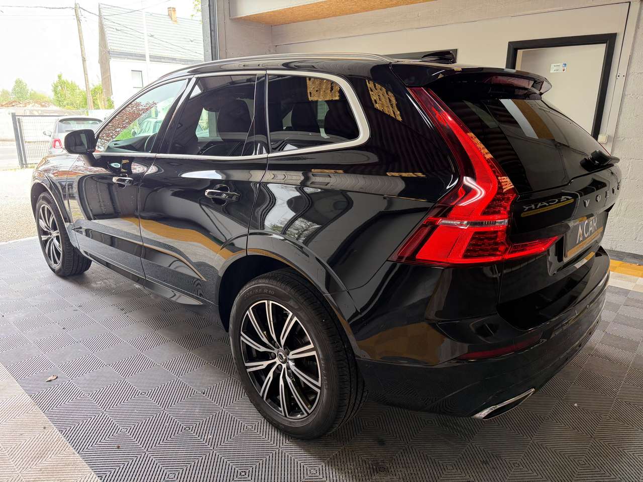 https://alternativecar.be/wp-content/uploads/2025/04/volvo-xc60-2-0-d3-r-design-garantie-12m-105048-5.jpg