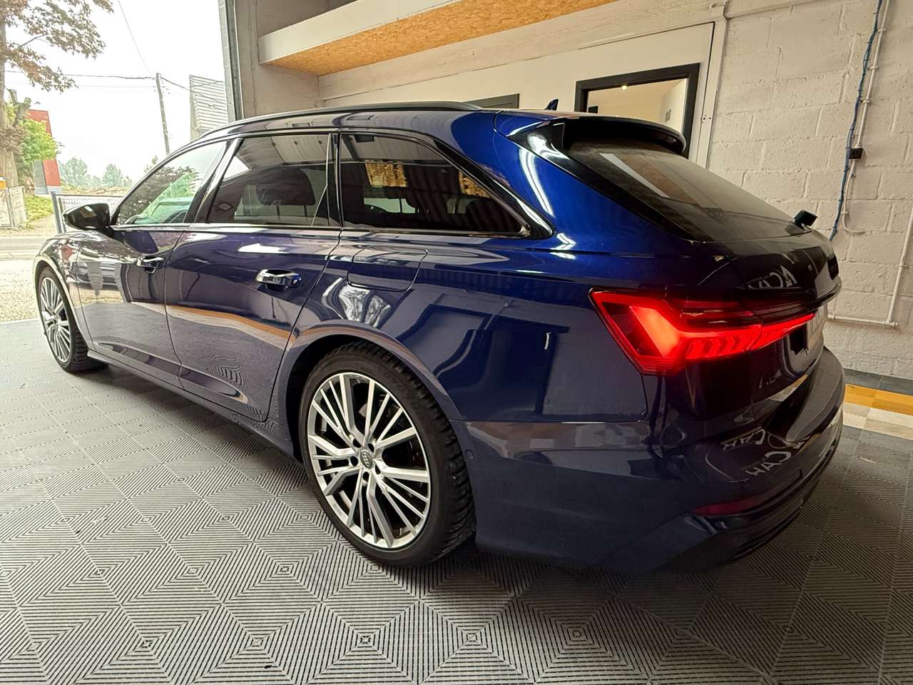 https://alternativecar.be/wp-content/uploads/2025/05/audi-a6-avant-55-tfsi-quattro-sport-stronic-garantie-12m-105064-5.jpg