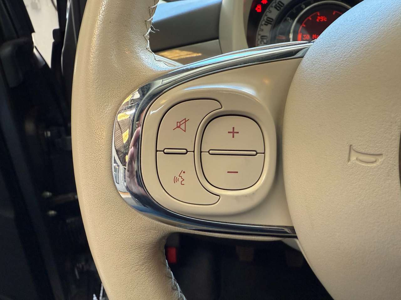 https://alternativecar.be/wp-content/uploads/2025/05/fiat-500-1-2i-lounge-garantie-12m-105305-12.jpg