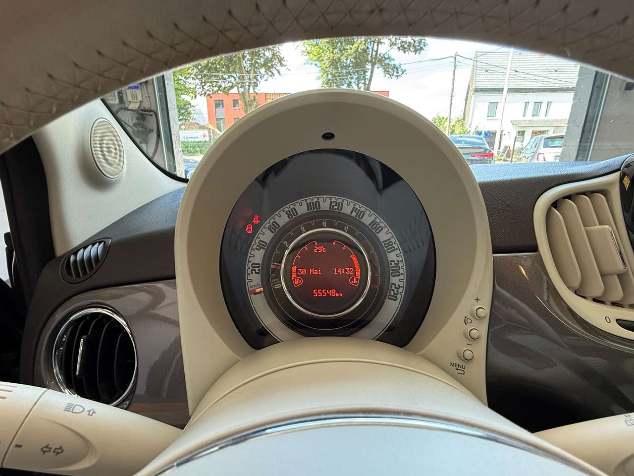 https://alternativecar.be/wp-content/uploads/2025/05/fiat-500-1-2i-lounge-garantie-12m-105305-9.jpg
