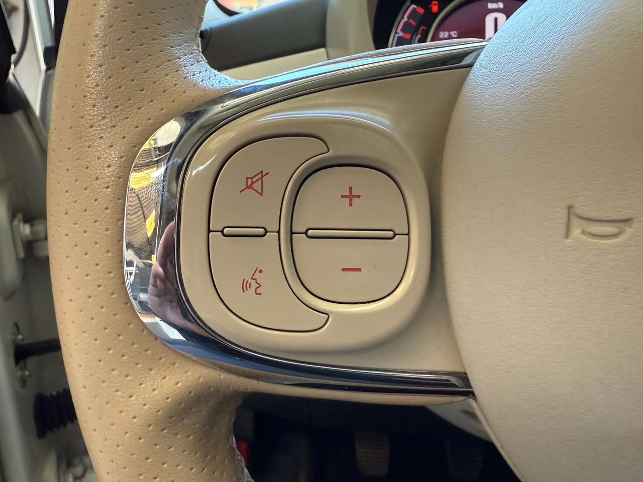 https://alternativecar.be/wp-content/uploads/2025/05/fiat-500-1-2i-mirror-garantie-12m-105144-11.jpg