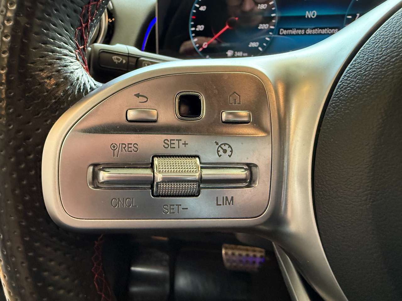 https://alternativecar.be/wp-content/uploads/2025/05/mercedes-benz-glb-200-d-business-solution-pack-amg-garantie-12m-105176-10.jpg