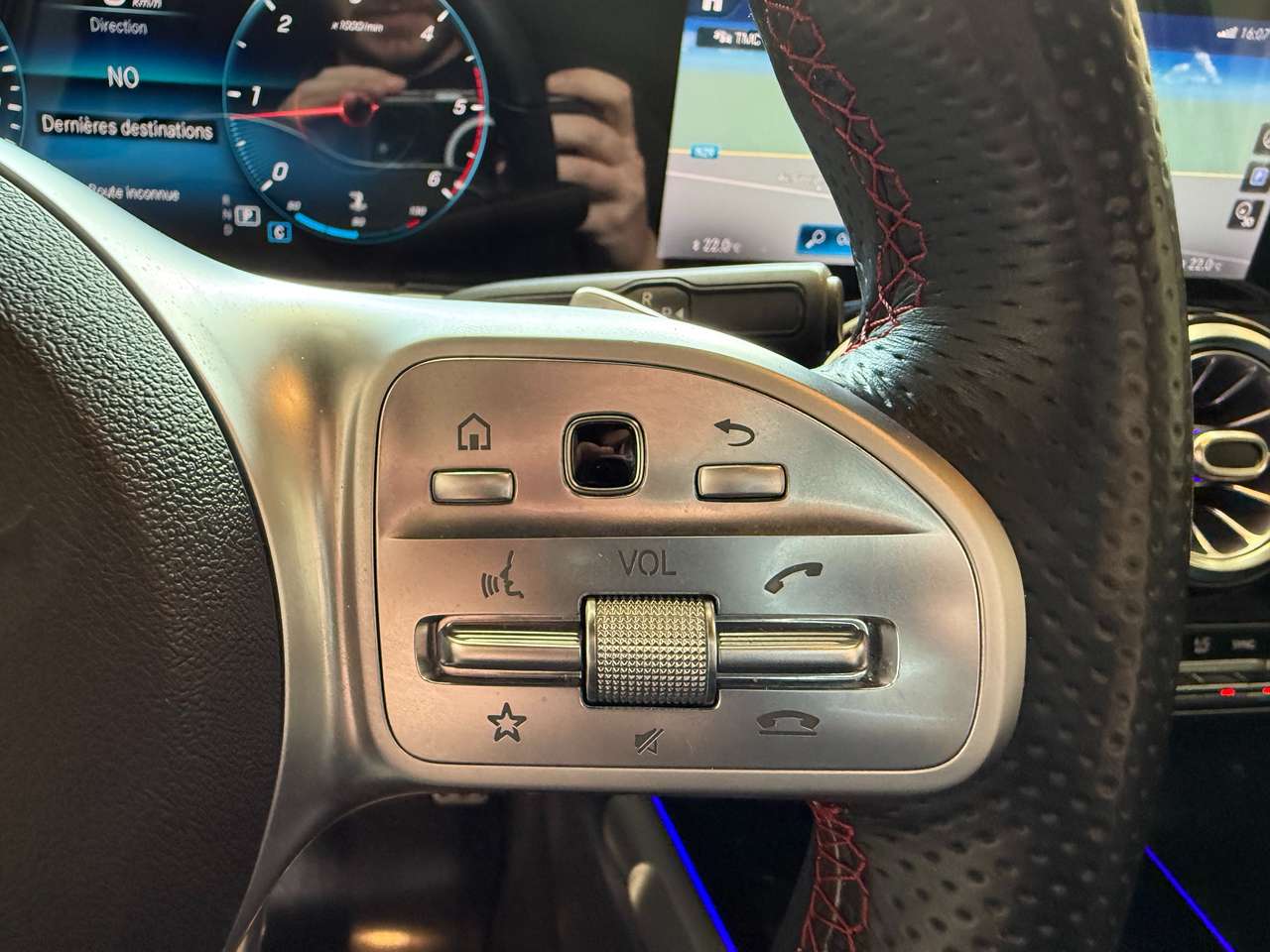 https://alternativecar.be/wp-content/uploads/2025/05/mercedes-benz-glb-200-d-business-solution-pack-amg-garantie-12m-105176-11.jpg