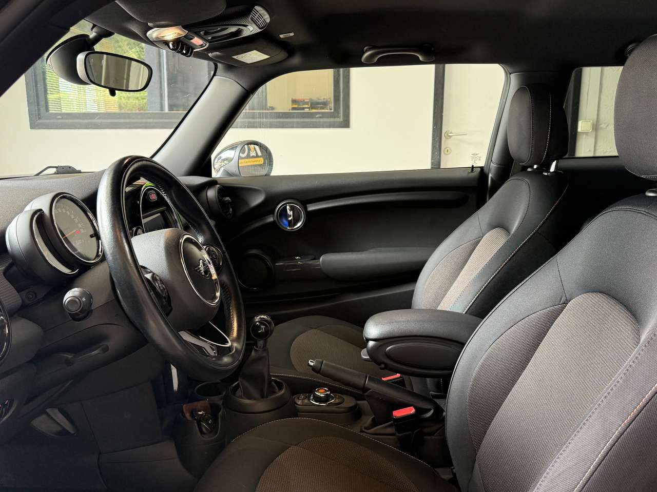 https://alternativecar.be/wp-content/uploads/2025/05/mini-cooper-1-5-opf-garantie-12m-105256-6.jpg
