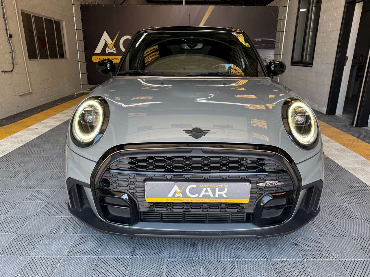 https://alternativecar.be/wp-content/uploads/2025/05/mini-cooper-1-5-opf-pack-john-cooper-works-garantie-12m-105321-1.jpg