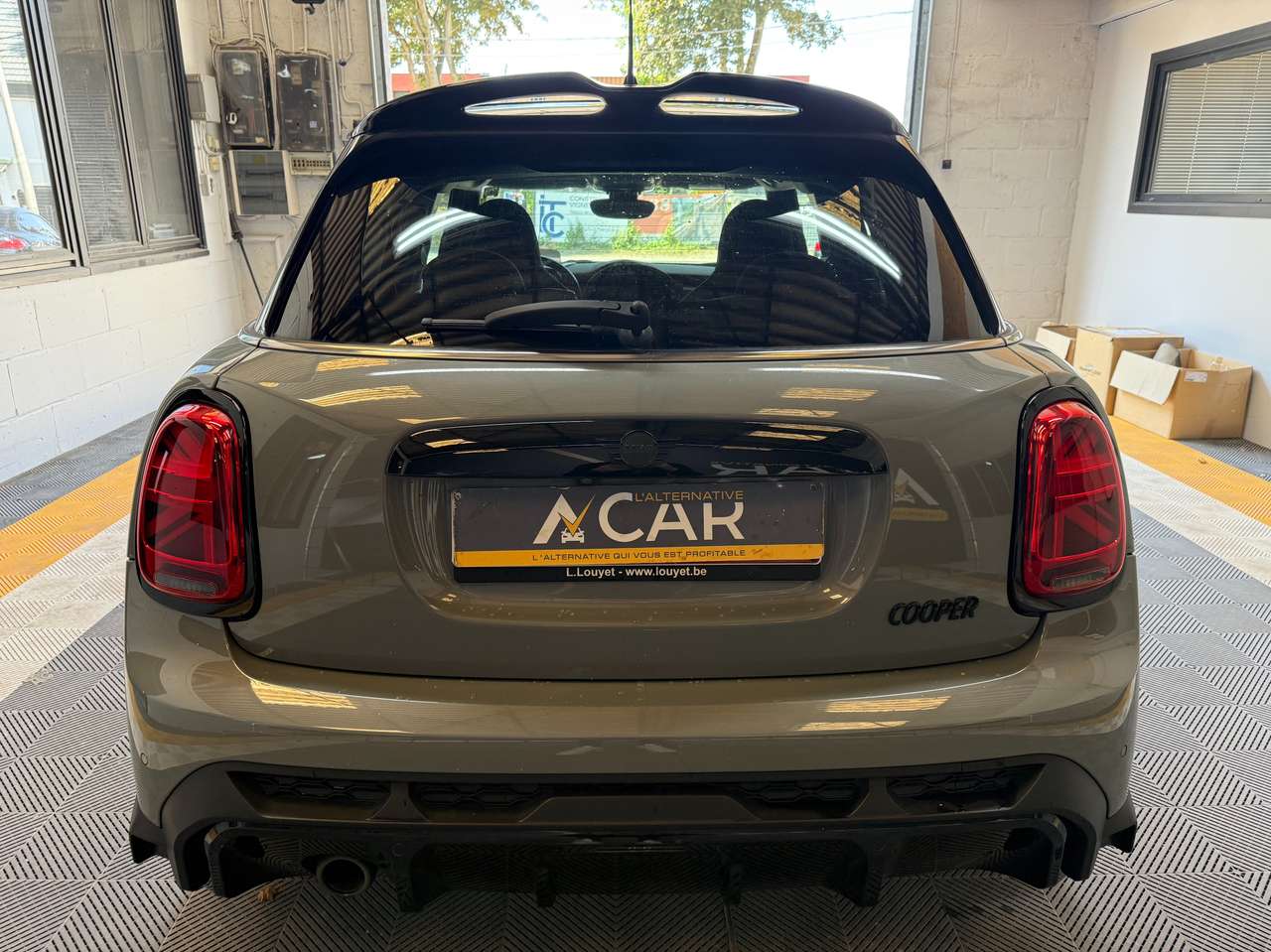 https://alternativecar.be/wp-content/uploads/2025/05/mini-cooper-1-5-opf-pack-john-cooper-works-garantie-12m-105321-4.jpg