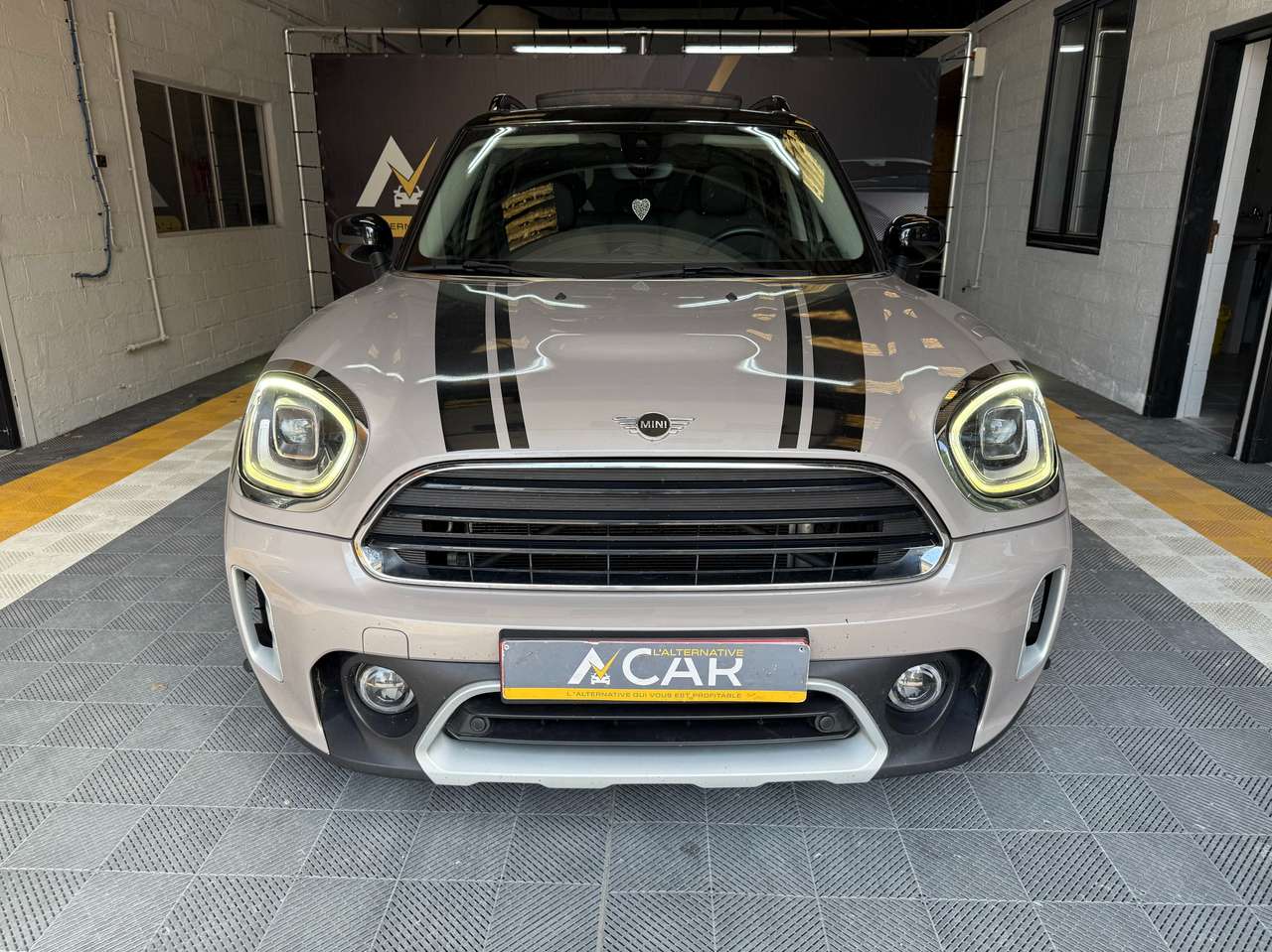https://alternativecar.be/wp-content/uploads/2025/05/mini-cooper-countryman-1-5-opf-garantie-12m-105402-1.jpg