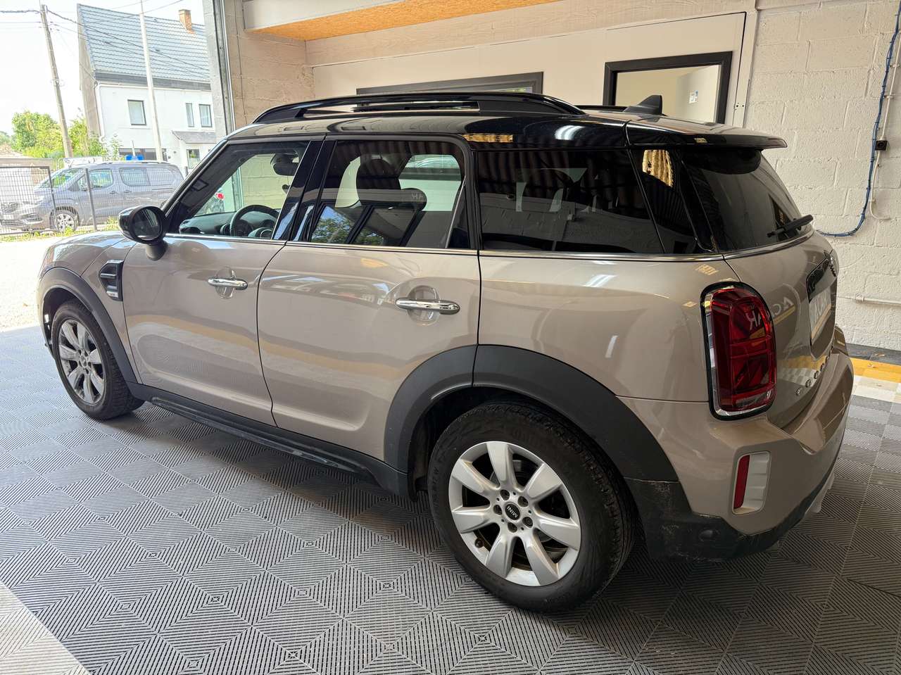 https://alternativecar.be/wp-content/uploads/2025/05/mini-cooper-countryman-1-5-opf-garantie-12m-105402-5.jpg