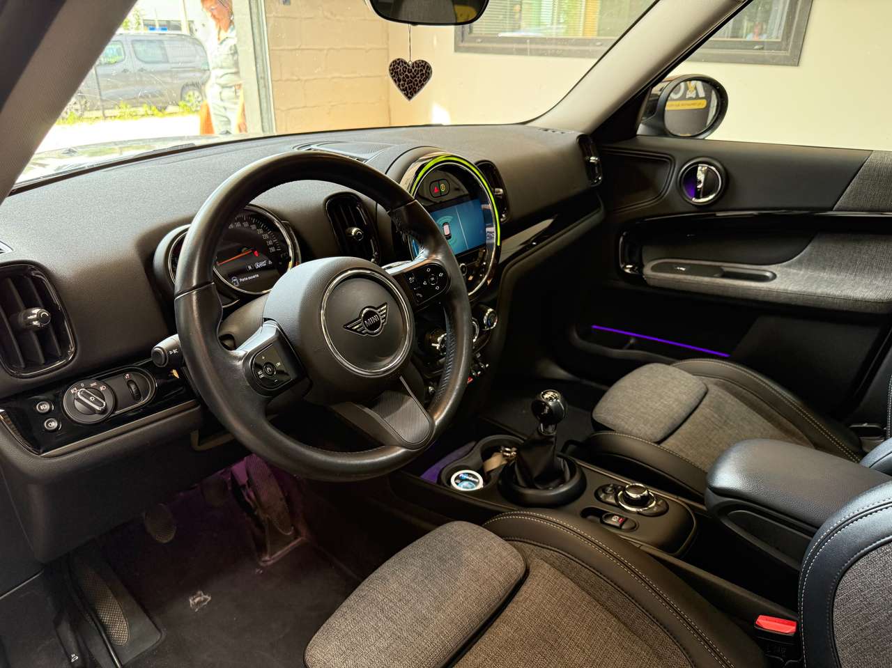 https://alternativecar.be/wp-content/uploads/2025/05/mini-cooper-countryman-1-5-opf-garantie-12m-105402-8.jpg