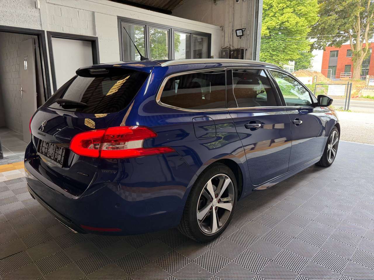 https://alternativecar.be/wp-content/uploads/2025/05/peugeot-308-sw-1-5-bluehdi-gt-line-garantie-12m-105337-3.jpg