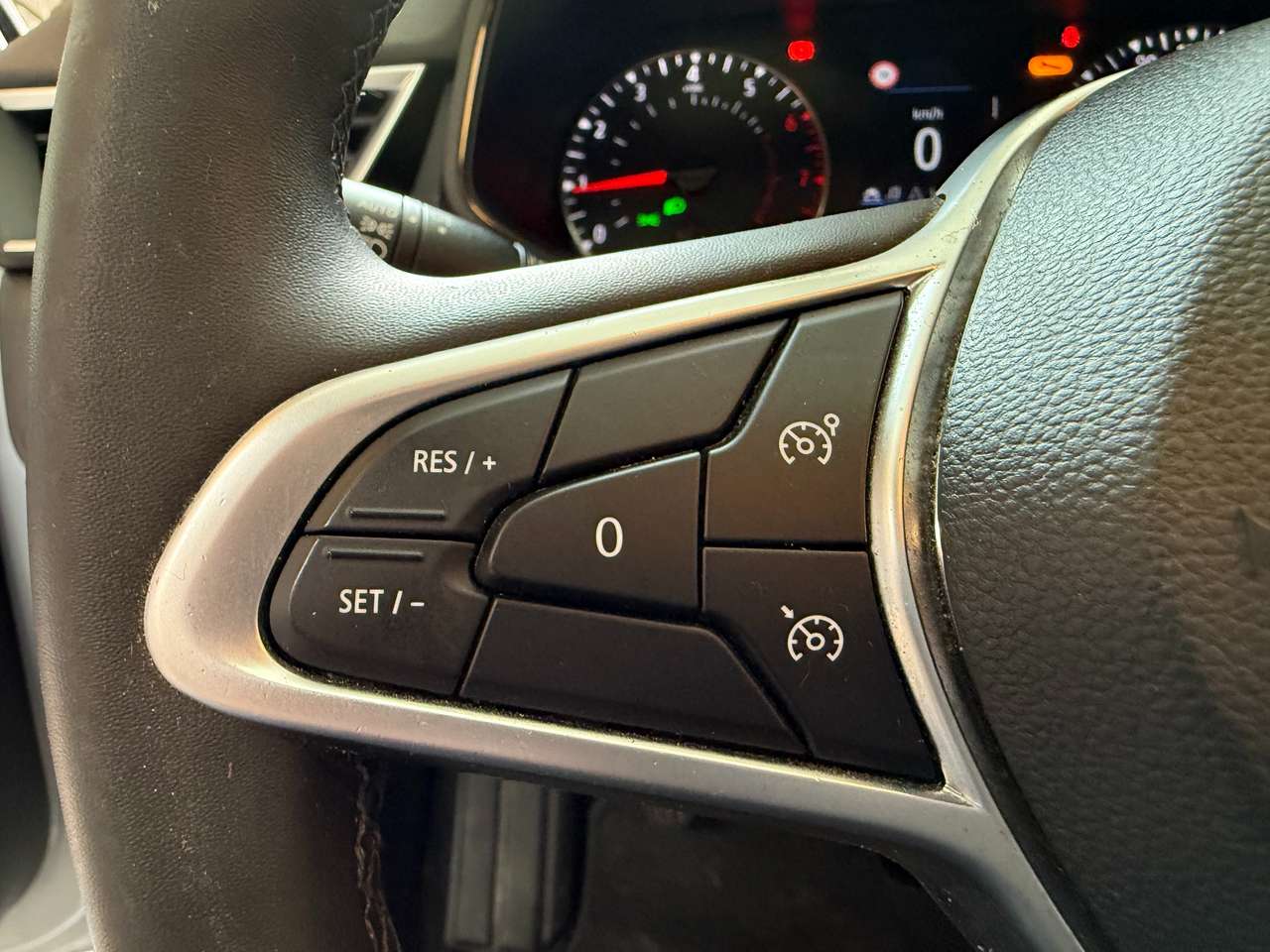 https://alternativecar.be/wp-content/uploads/2025/05/renault-clio-1-0-tce-equilibre-gpf-garantie-12m-105080-10.jpg