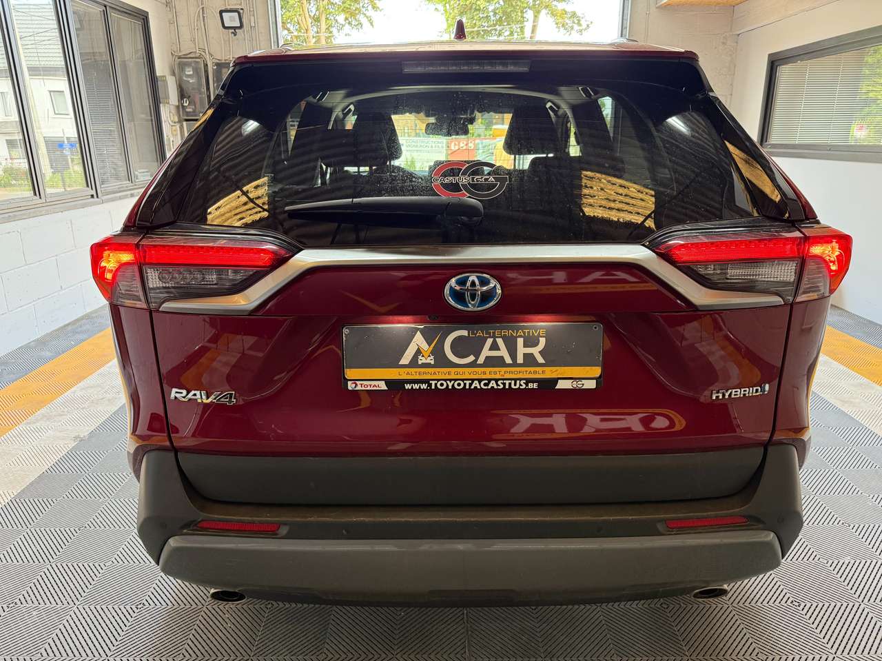 https://alternativecar.be/wp-content/uploads/2025/05/toyota-rav-4-rav4-2-5i-2wd-hybrid-dynamic-plus-garantie-2031-105418-4.jpg