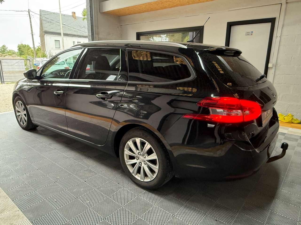 https://alternativecar.be/wp-content/uploads/2025/06/peugeot-308-sw-1-5-bluehdi-style-garantie-12m-105450-5.jpg