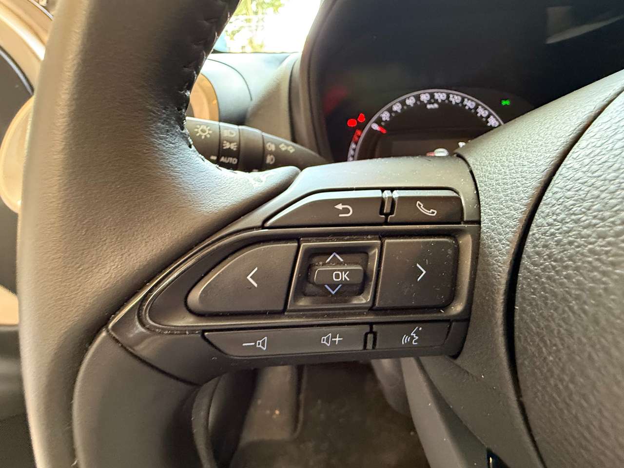 https://alternativecar.be/wp-content/uploads/2025/06/toyota-aygo-x-1-0i-vvt-i-pulse-cvt-garantie-toyota-2034-105515-10.jpg