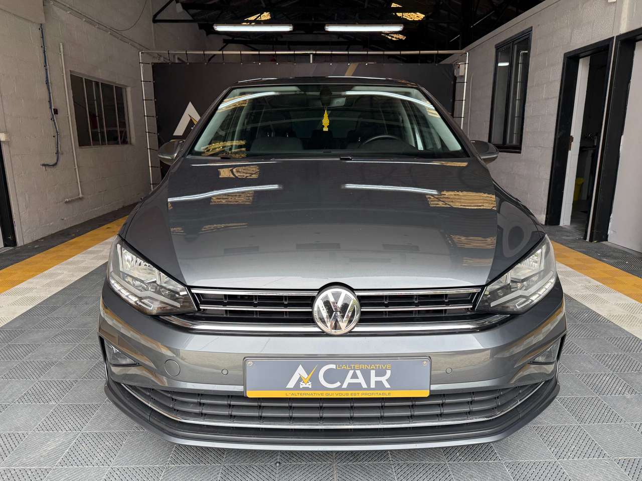https://alternativecar.be/wp-content/uploads/2025/06/volkswagen-golf-sportsvan-1-5-tsi-act-join-opf-garantie-12m-105628-1.jpg