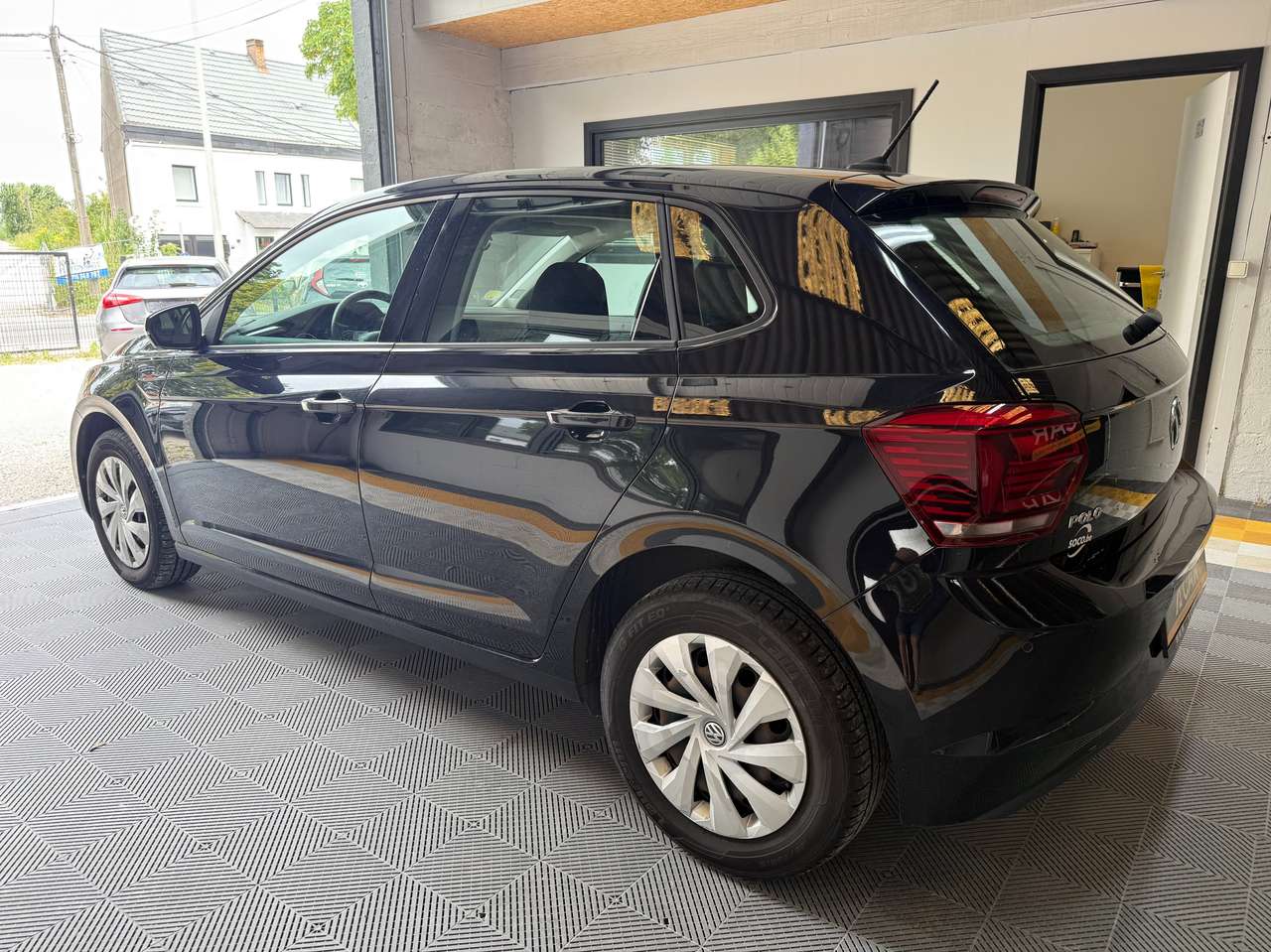 https://alternativecar.be/wp-content/uploads/2025/06/volkswagen-polo-1-6-cr-tdi-confortline-garantie-12m-105563-5.jpg