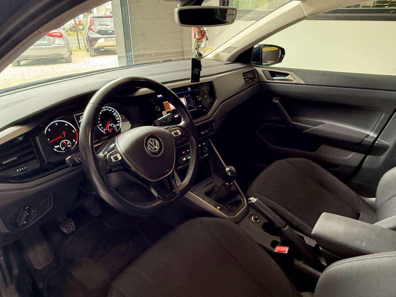 https://alternativecar.be/wp-content/uploads/2025/06/volkswagen-polo-1-6-cr-tdi-confortline-garantie-12m-105563-7.jpg