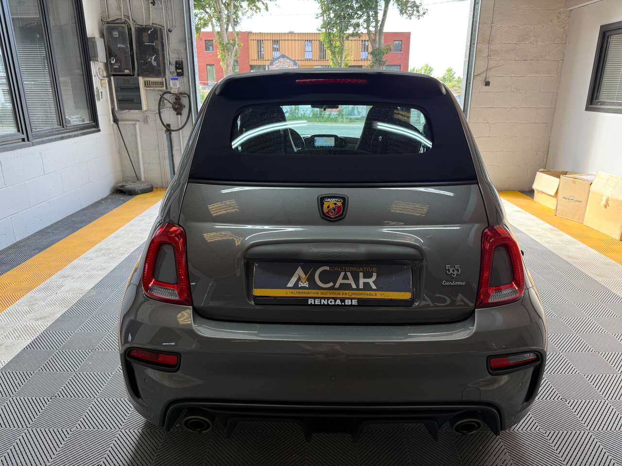 https://alternativecar.be/wp-content/uploads/2025/07/abarth-595c-1-4-garantie-12m-105774-4.jpg