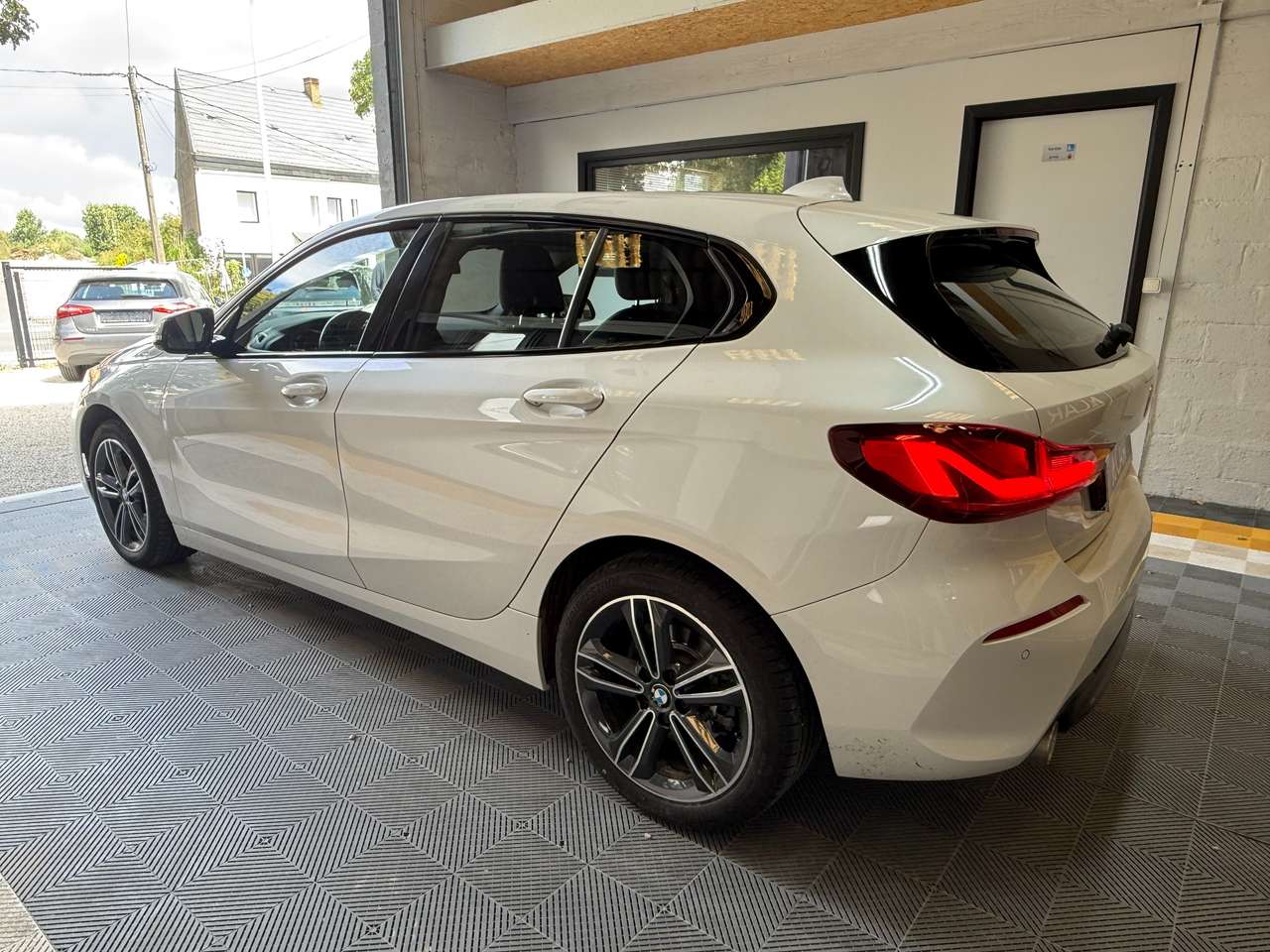 https://alternativecar.be/wp-content/uploads/2025/07/bmw-118-118i-opf-garantie-12m-105708-5.jpg
