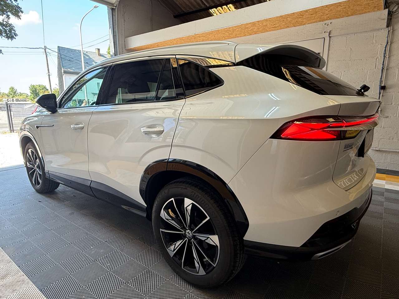 https://alternativecar.be/wp-content/uploads/2025/07/mg-hs-1-5-t-gdi-luxury-dct-garantie-mg-2032-105807-5.jpg