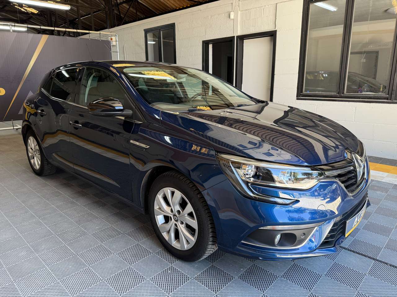 https://alternativecar.be/wp-content/uploads/2025/07/renault-megane-1-33-tce-limited-garantie-12m-105644-2.jpg
