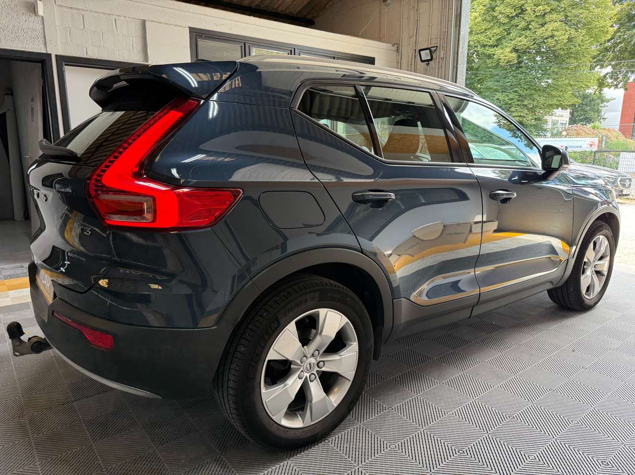 https://alternativecar.be/wp-content/uploads/2025/07/volvo-xc40-xc40-1-5-t3-momentum-pro-garantie-12m-105726-3.jpg