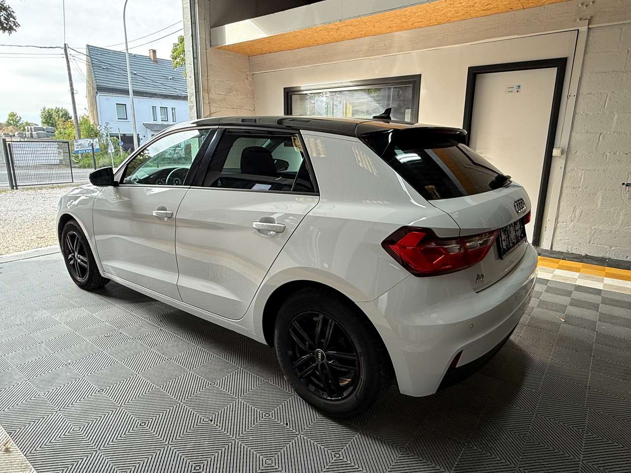 https://alternativecar.be/wp-content/uploads/2025/08/audi-a1-sportback-25-tfsi-attraction-stronic-garantie-12m-105840-5.jpg