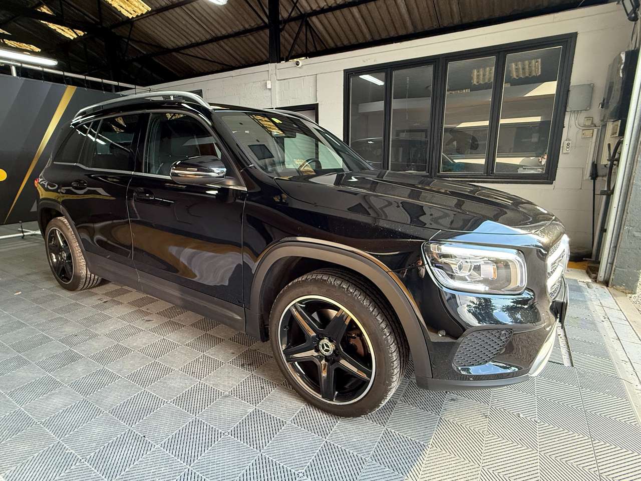 https://alternativecar.be/wp-content/uploads/2025/08/mercedes-benz-glb-200-d-business-line-garantie-mercedes-2027-105937-2.jpg