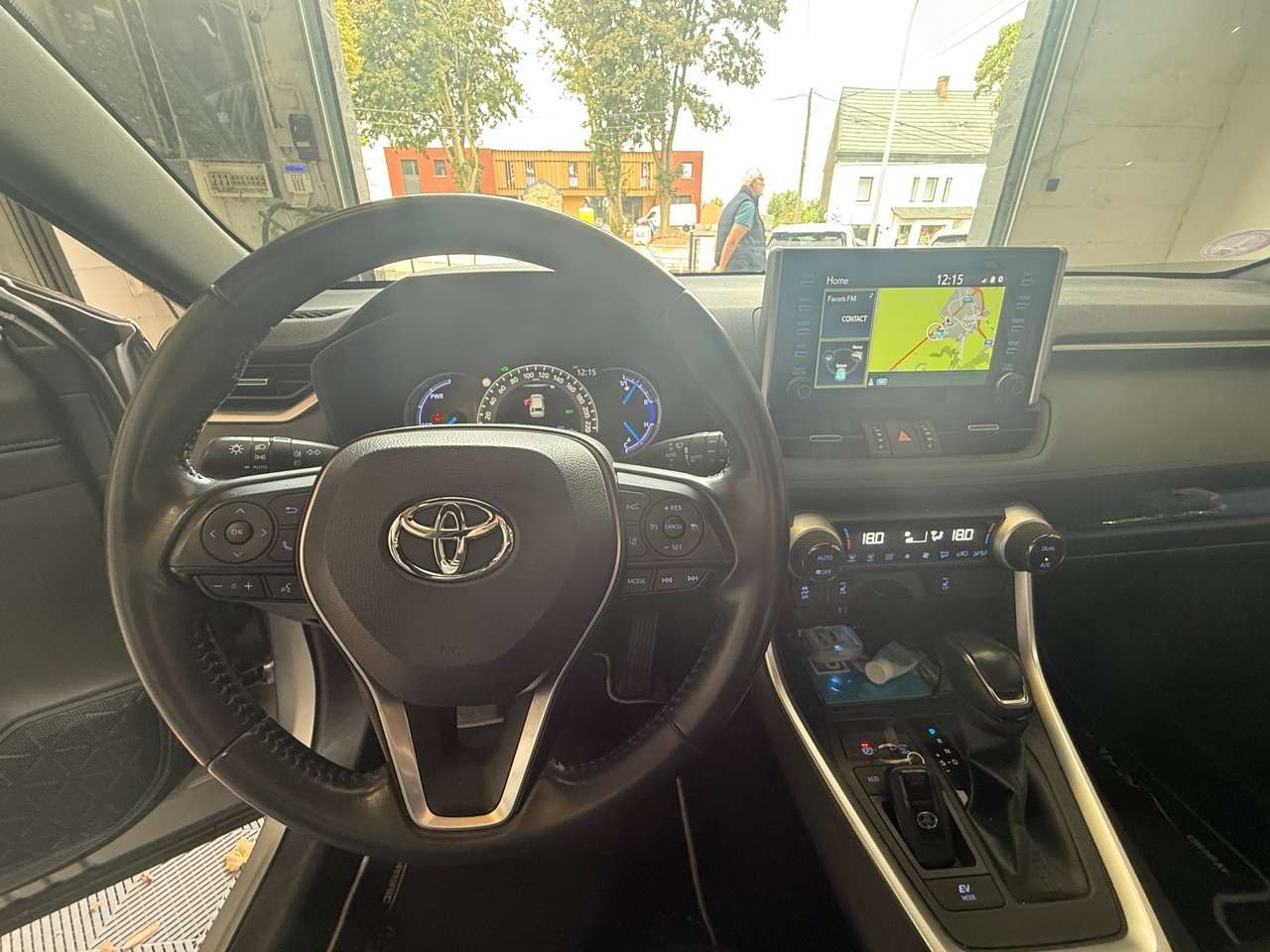 https://alternativecar.be/wp-content/uploads/2025/08/toyota-rav-4-hybrid-hev-2-5i-2wd-style-plus-garantie-2029-106002-8.jpg