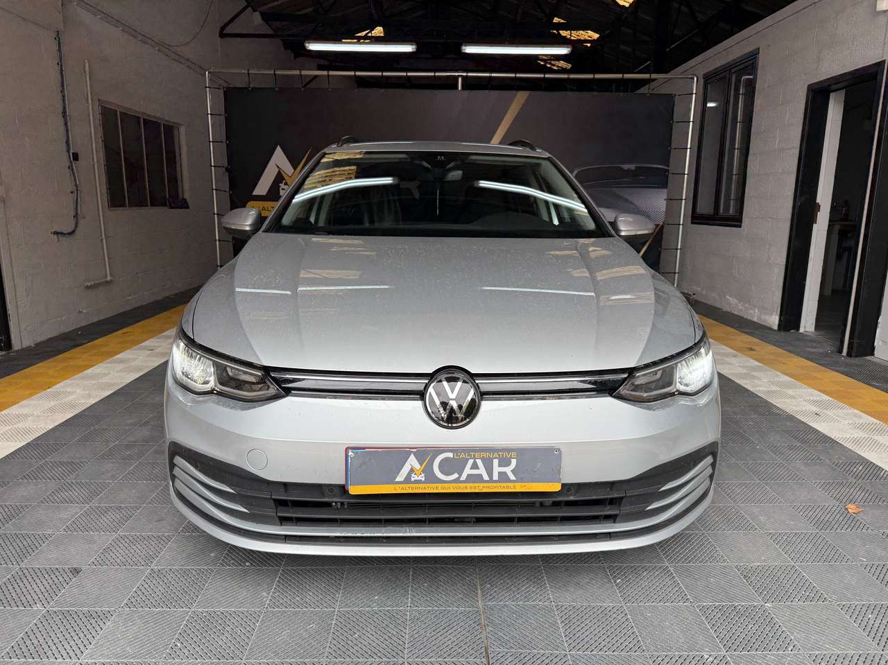 https://alternativecar.be/wp-content/uploads/2025/08/volkswagen-golf-variant-sw-2-0-scr-tdi-life-dsg-garantie-12m-105873-1.jpg