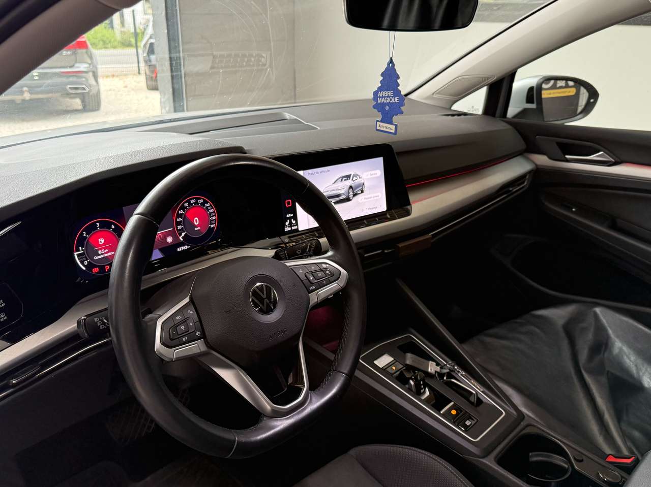 https://alternativecar.be/wp-content/uploads/2025/08/volkswagen-golf-variant-sw-2-0-scr-tdi-life-dsg-garantie-12m-105873-7.jpg