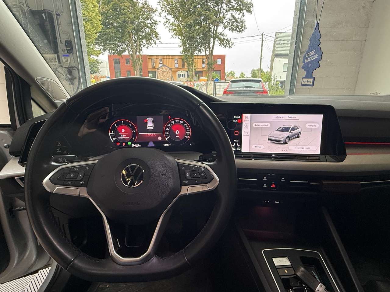 https://alternativecar.be/wp-content/uploads/2025/08/volkswagen-golf-variant-sw-2-0-scr-tdi-life-dsg-garantie-12m-105873-8.jpg