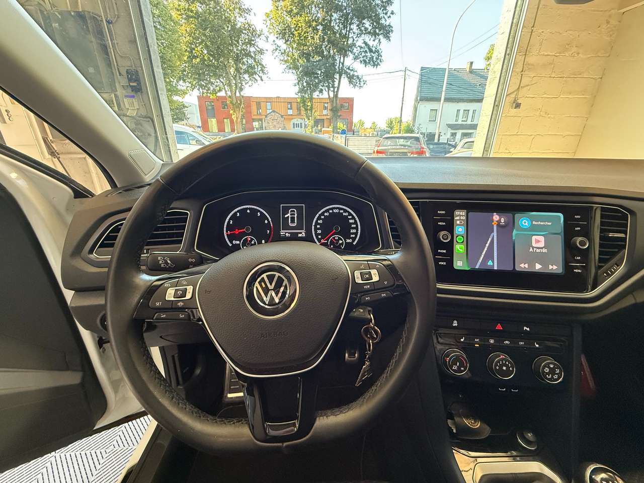 https://alternativecar.be/wp-content/uploads/2025/08/volkswagen-t-roc-1-0-tsi-united-opf-garantie-12m-105856-8.jpg