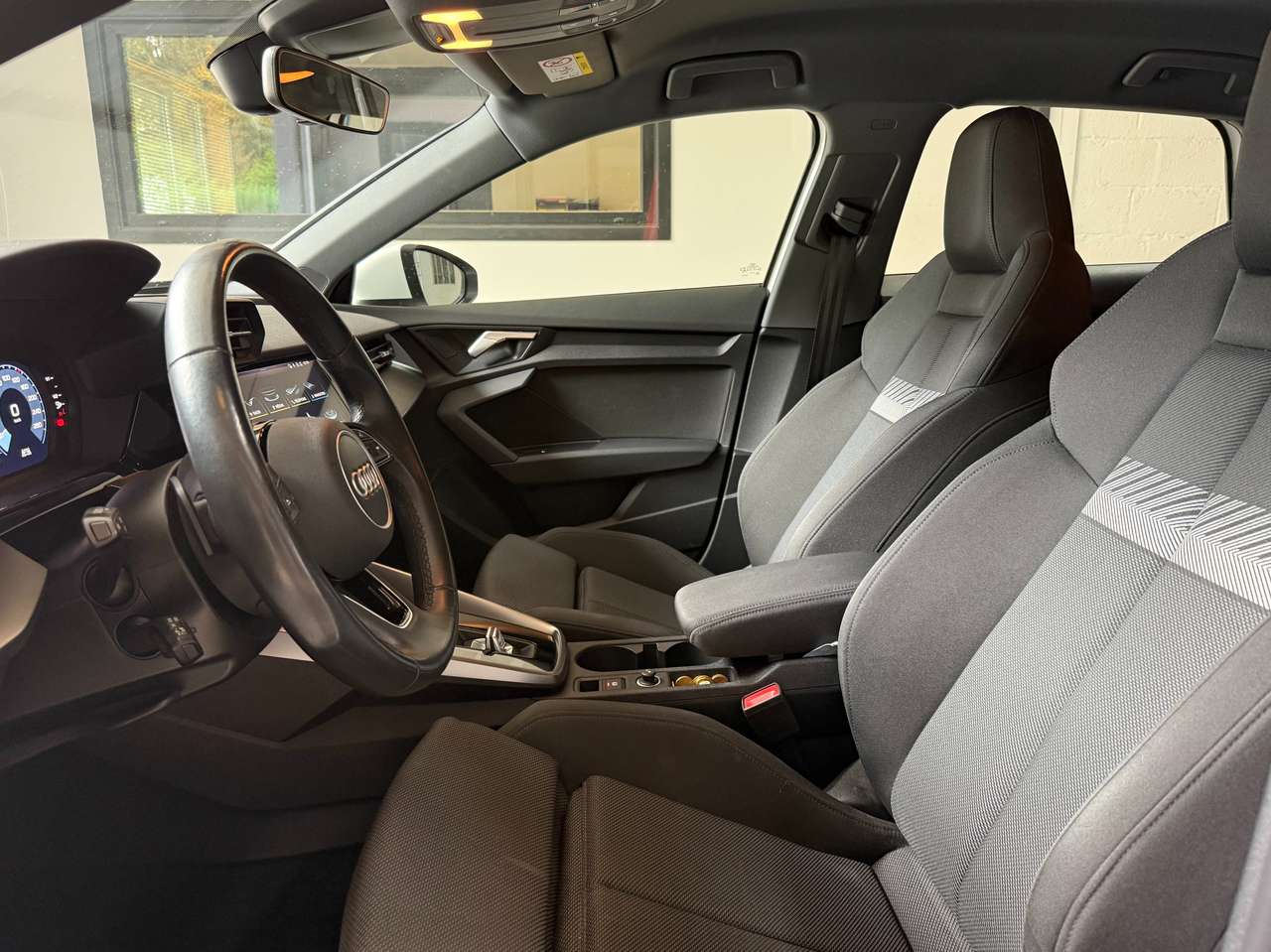 https://alternativecar.be/wp-content/uploads/2025/09/audi-a3-sportback-35-tfsi-s-tronic-garantie-01-2029-106195-6.jpg