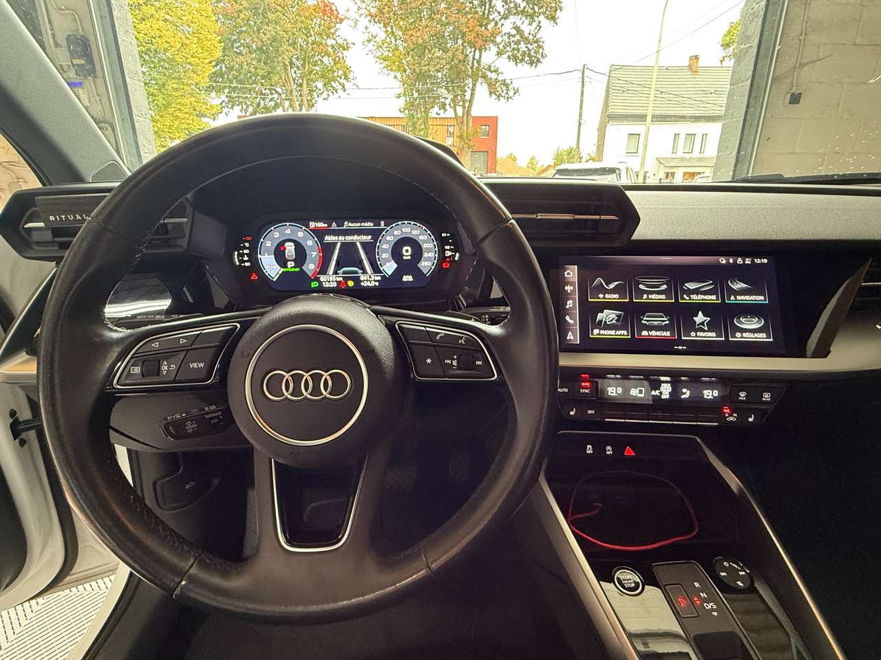 https://alternativecar.be/wp-content/uploads/2025/09/audi-a3-sportback-35-tfsi-s-tronic-garantie-01-2029-106195-8.jpg