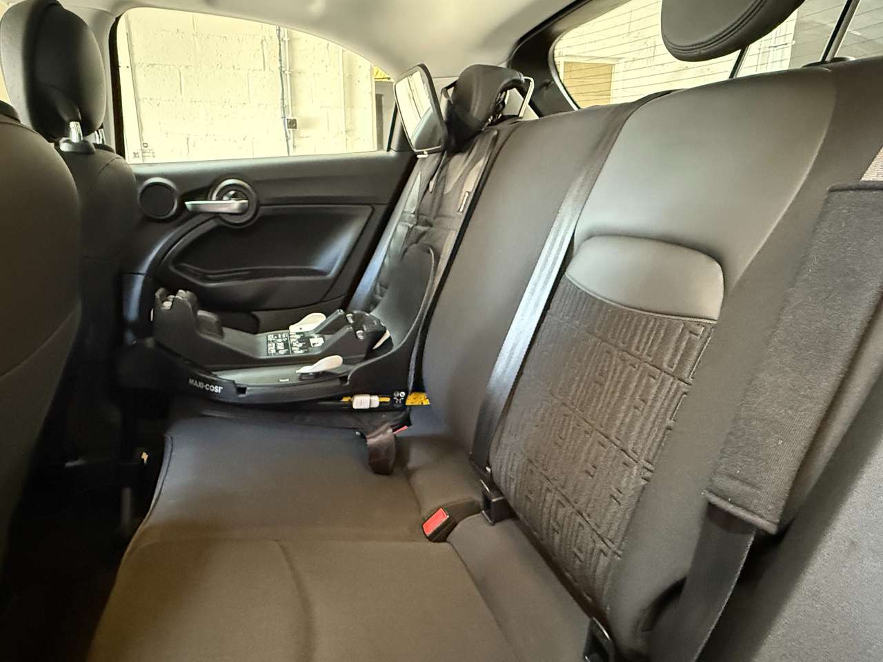 https://alternativecar.be/wp-content/uploads/2025/09/fiat-500x-1-5-hybrid-dct-garantie-fiat-07-2026-106163-13.jpg