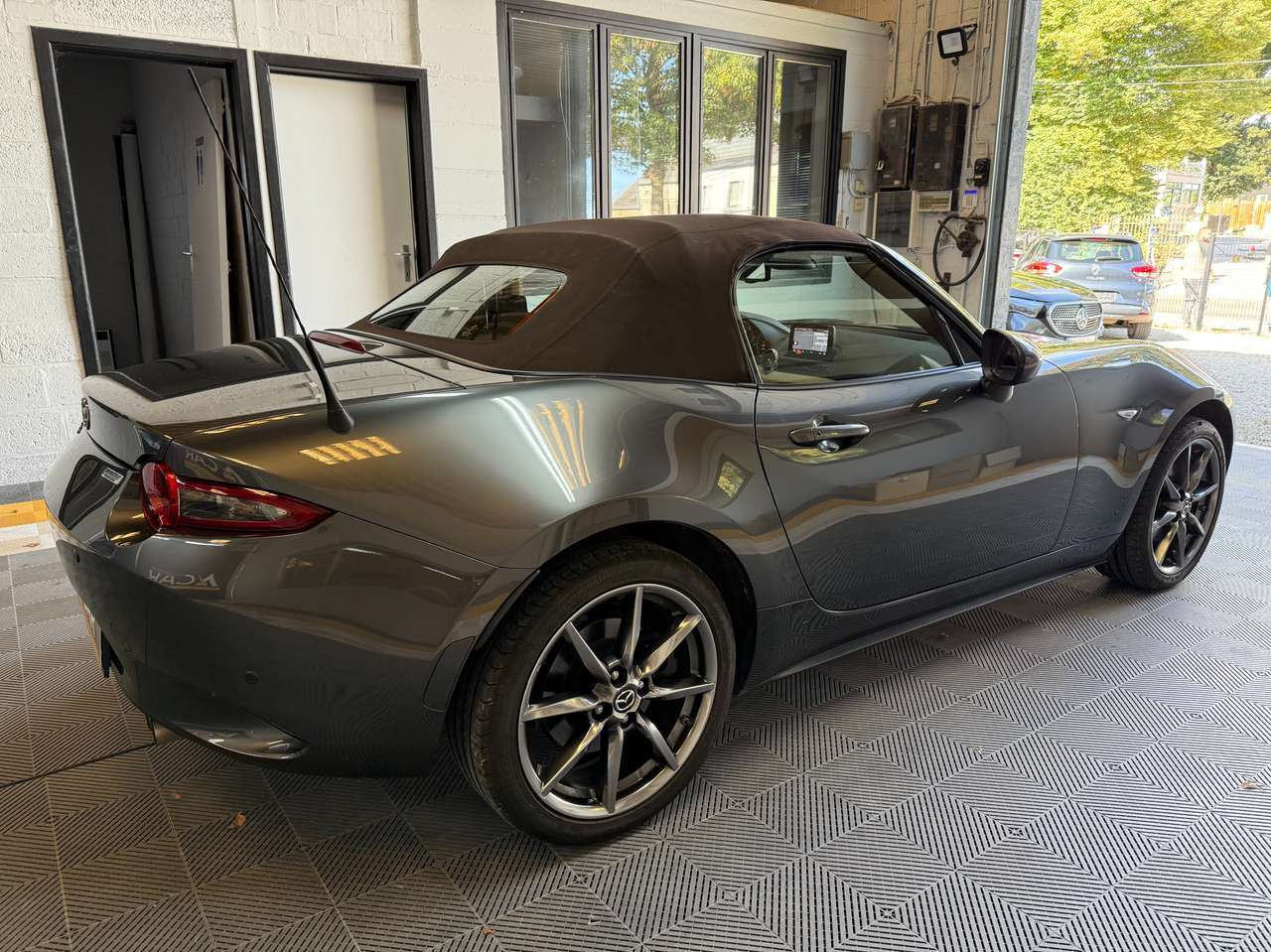 https://alternativecar.be/wp-content/uploads/2025/09/mazda-mx-5-2-0i-skyactiv-g-skycruise-garantie-12m-106083-3.jpg